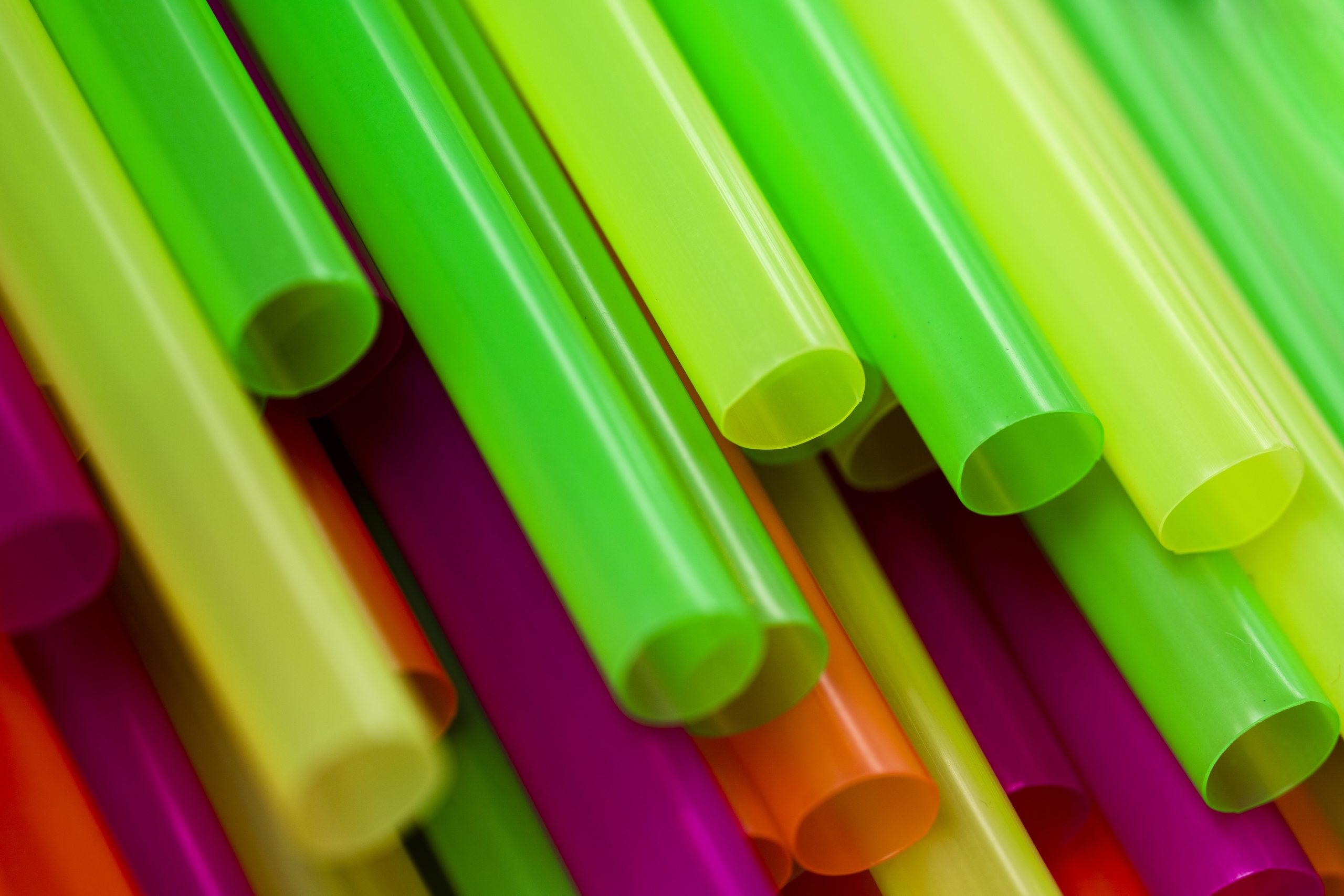 Come si suddividono le materie plastiche